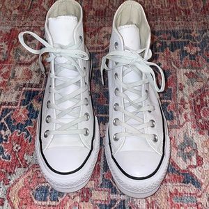 Chuck Taylor All Star Lift Platform leather